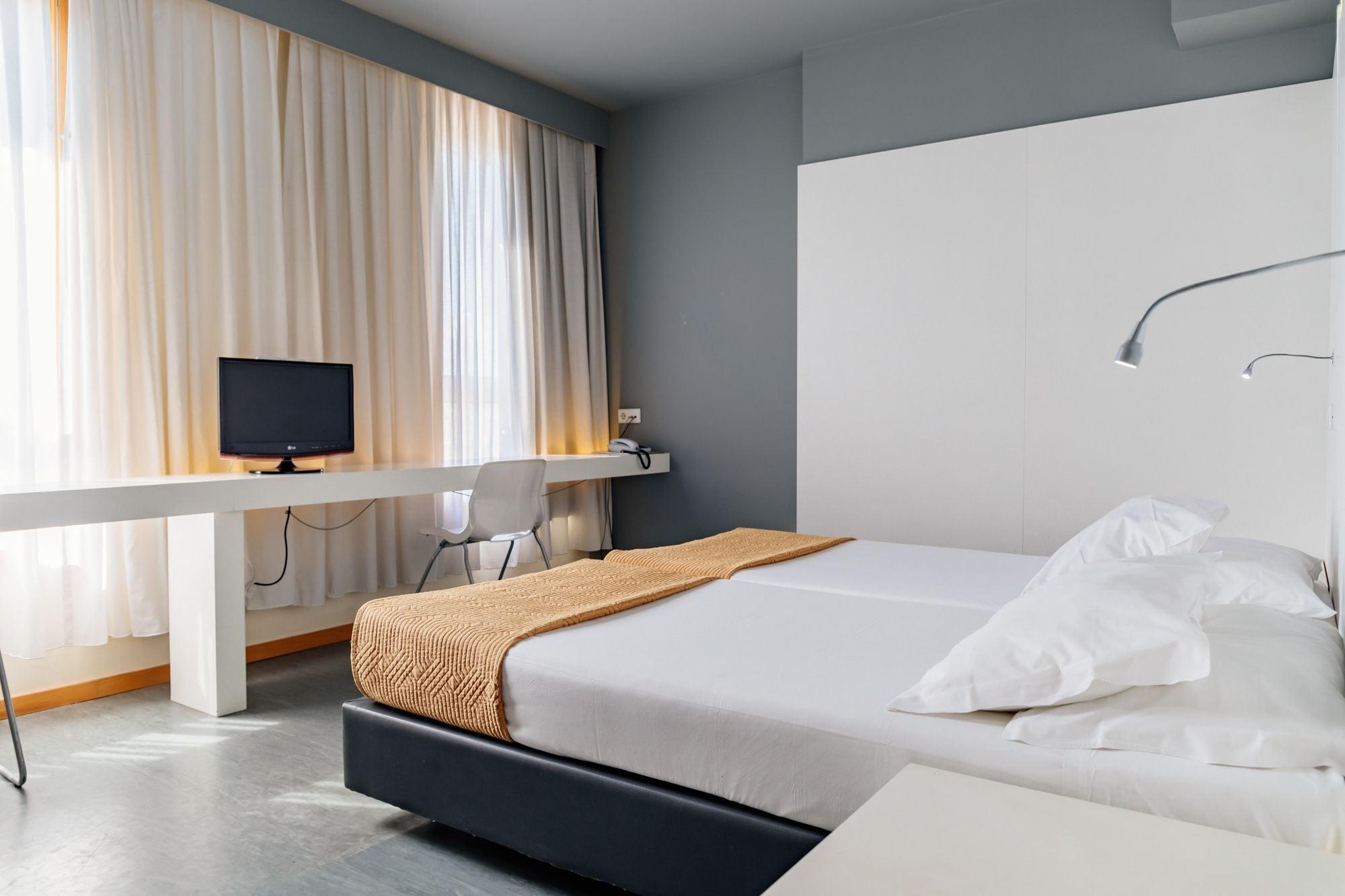 Basic Braga By Axis Hotel Ngoại thất bức ảnh